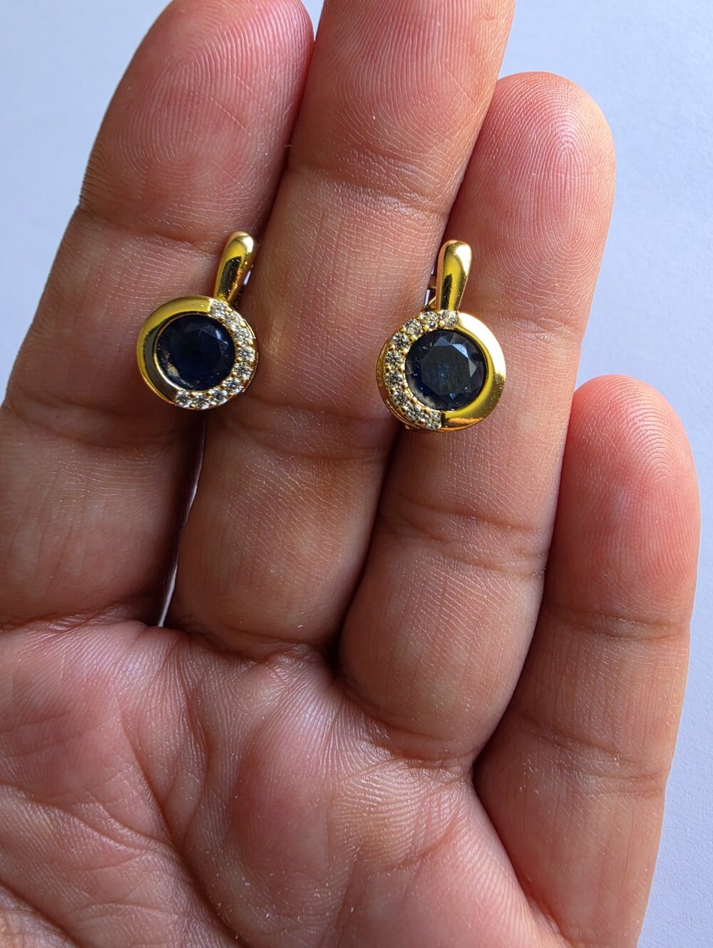 New Gold Plated Blue Sapphire Color Crystal Huggie Hoop Earrings Luxury